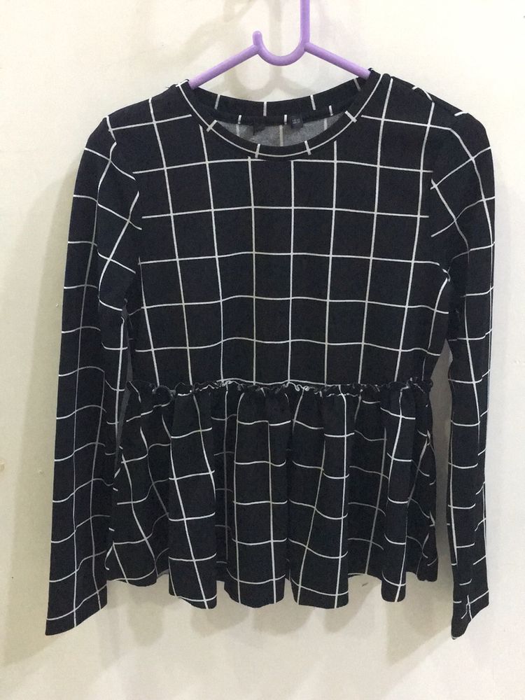 Black Plaid Checks Top With Long Sleeves For Women
