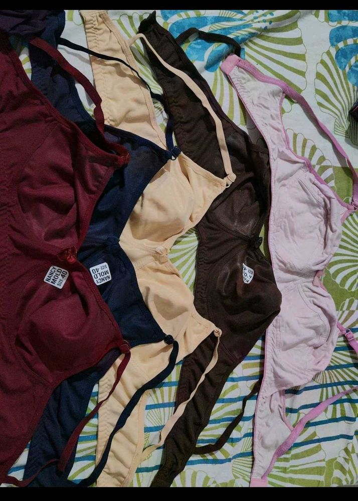 Negotiable bras for daily use