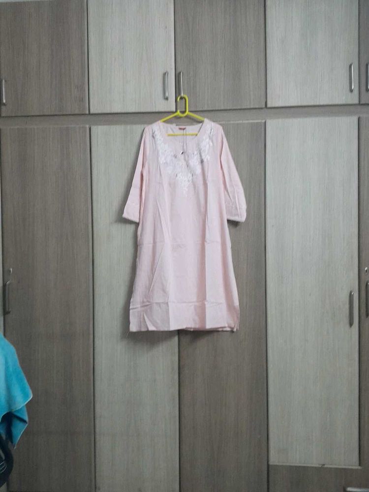 Pink Embroidered Kurta Set nt available below 2000