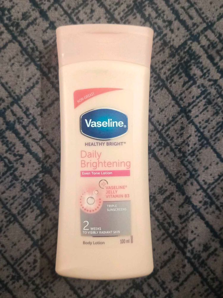 Vaseline Body Lotion With Triple Sunscreens