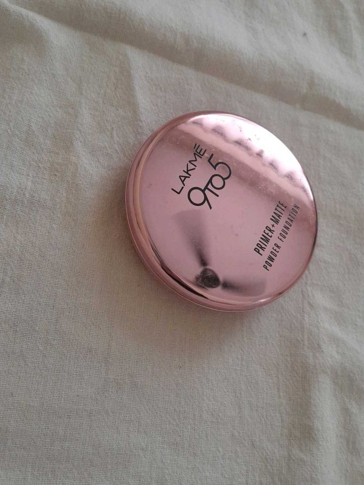 lakme 9to5 primer+matte powder foundation