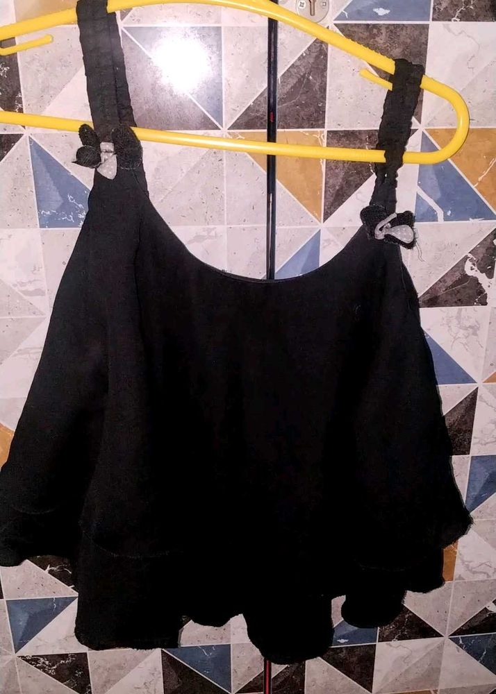 Cute Black sleeveless crop Top