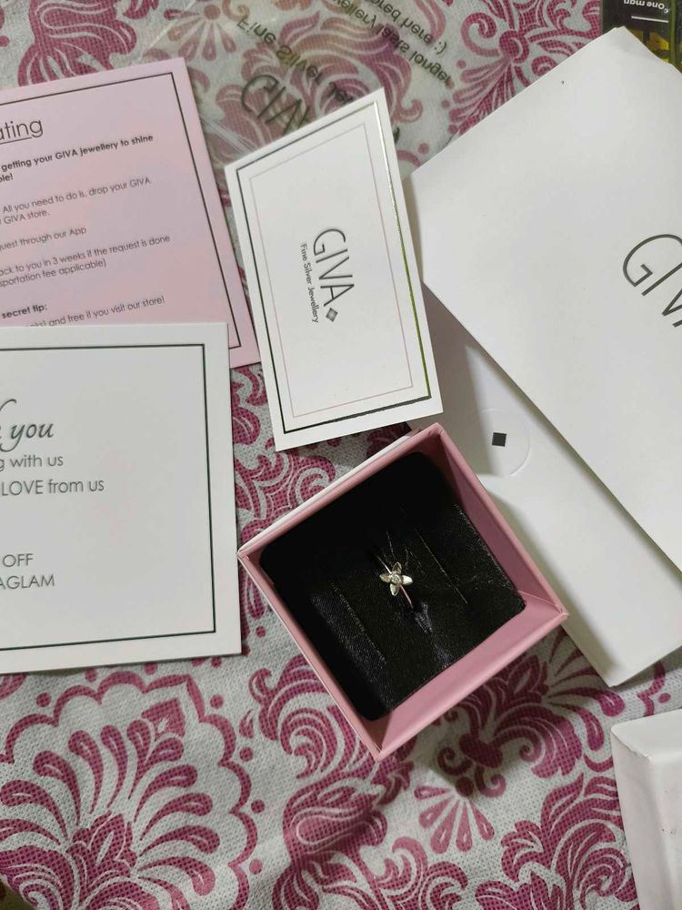 Giva 925 Silver Beautiful Orchid Ring