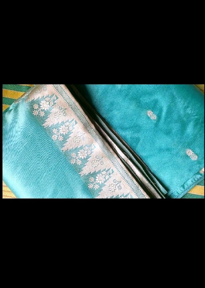 Combo Saree With One Blouse