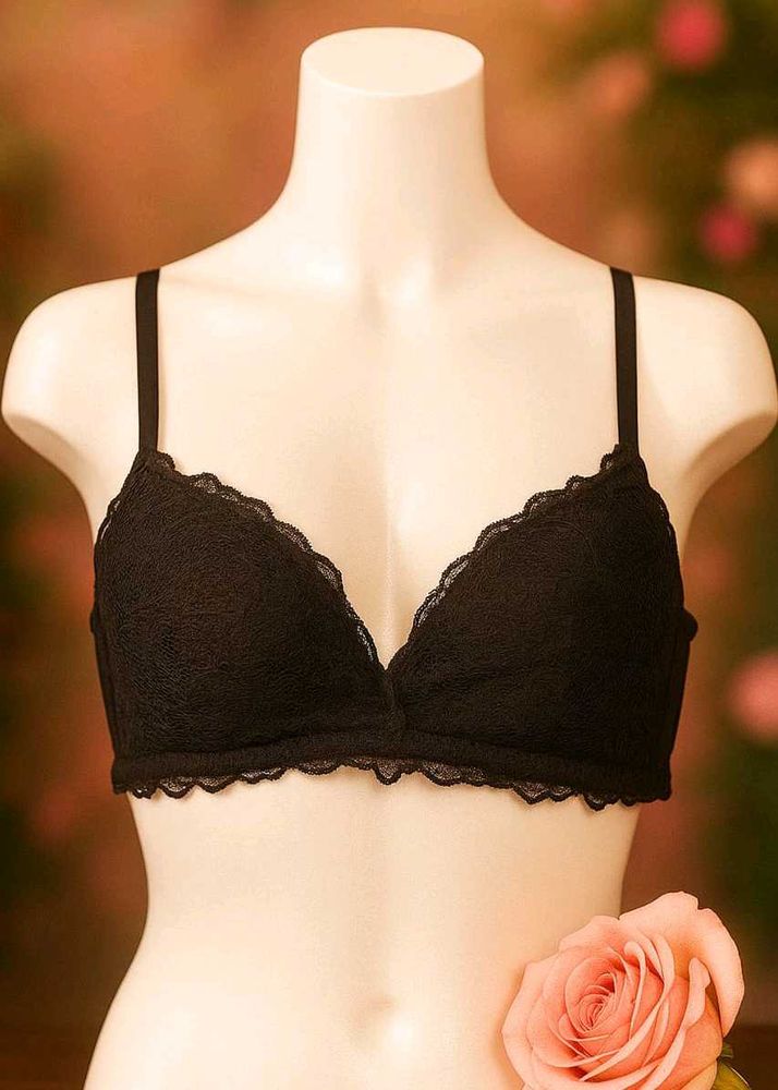 🇳🇿💫💗 Black Lace Bralette