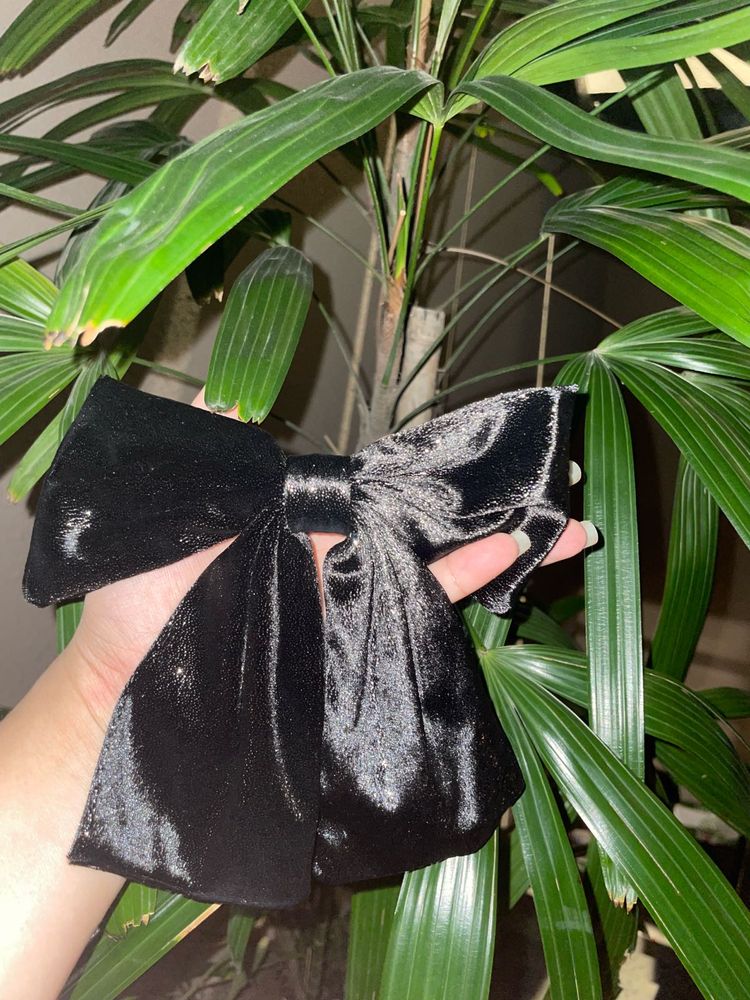 High Quality Velvet Bow Clip