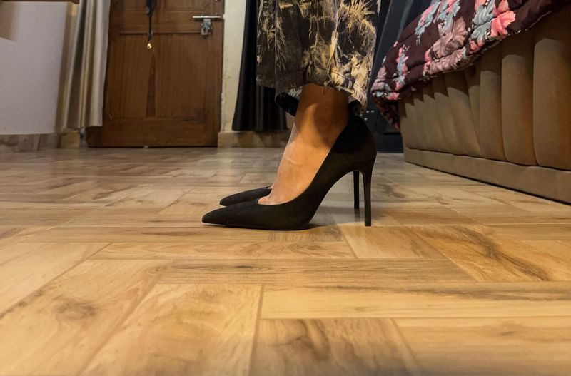 Mango Black Pointed Satin Heels