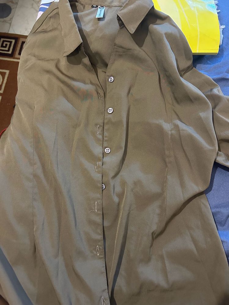 Elegant Button-Down Shirt