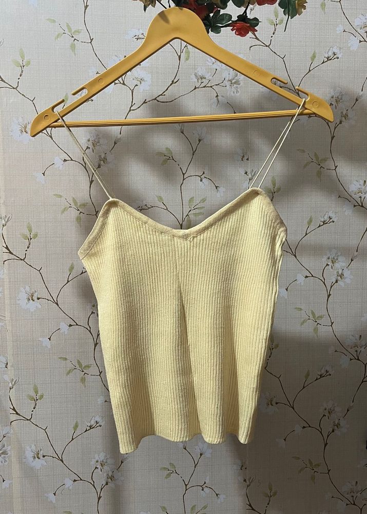 Butter Yellow Top