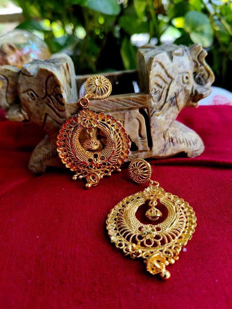 City Gold Pretty Traditional Earrings