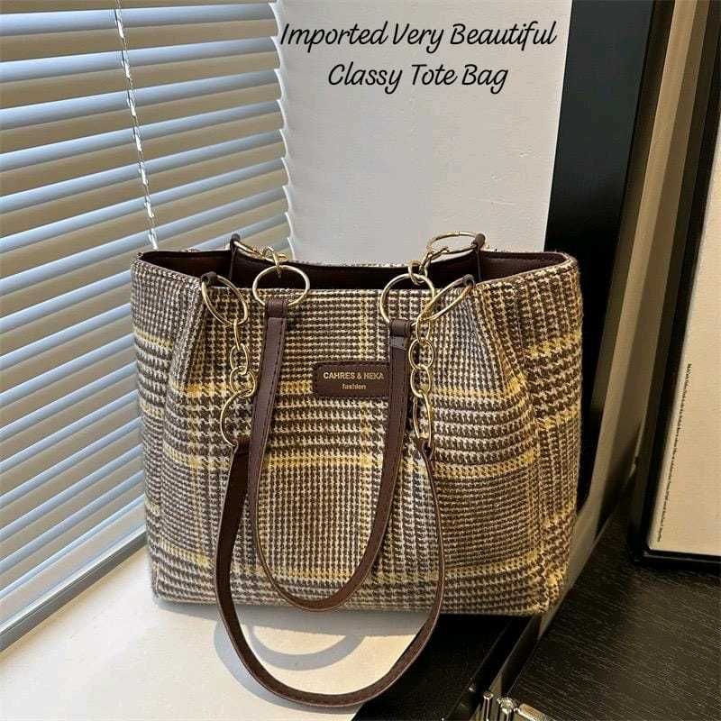TOTE BAGS