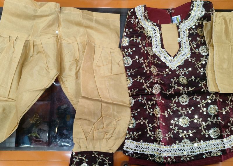 Baby Girl 22 Size Suit Salwar And Dupatta Set.