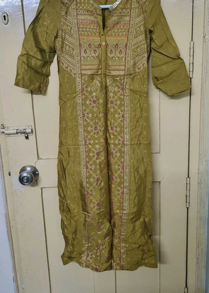Aurelia Straight Fit Kurta