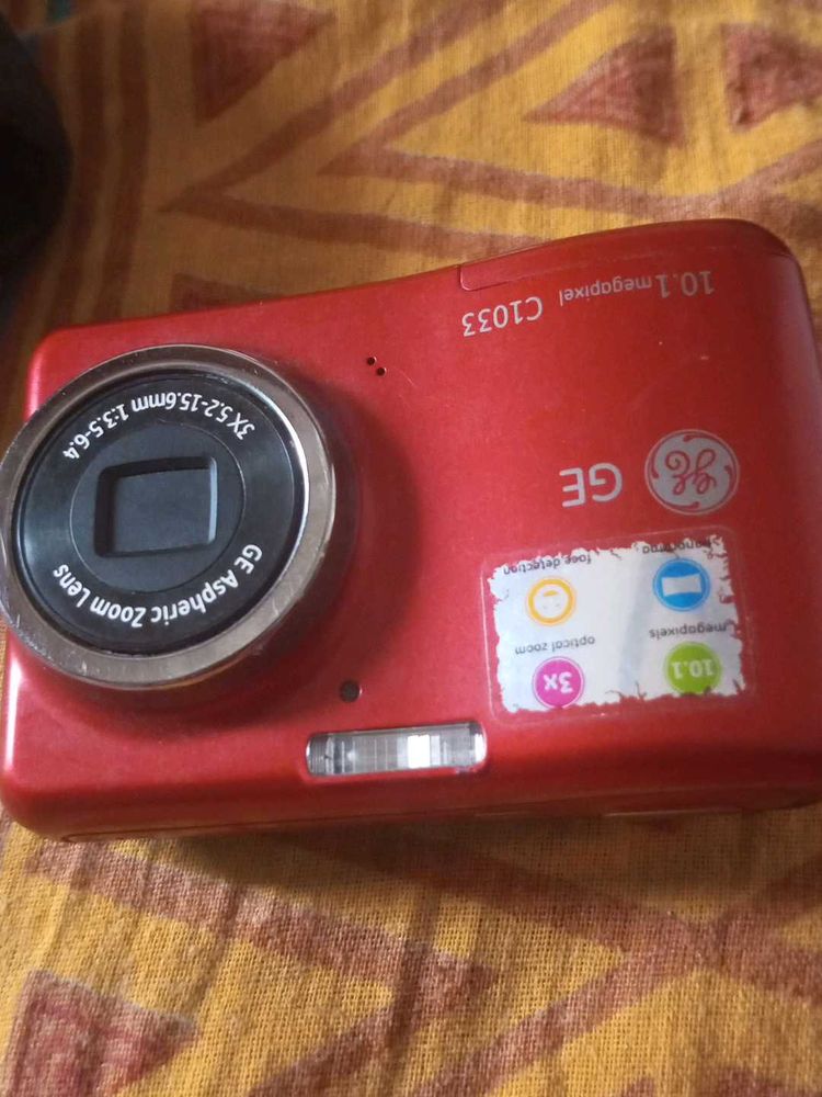 GE 10.1 Megapixel Digital Camera