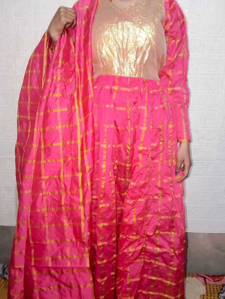 Pink &amp; Gold Ethnic Suit Set