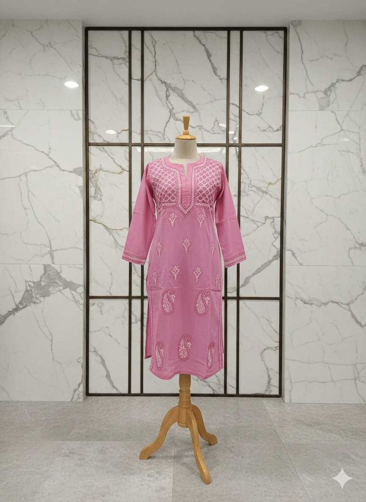 Elegant Pink Embroidered Kurta
