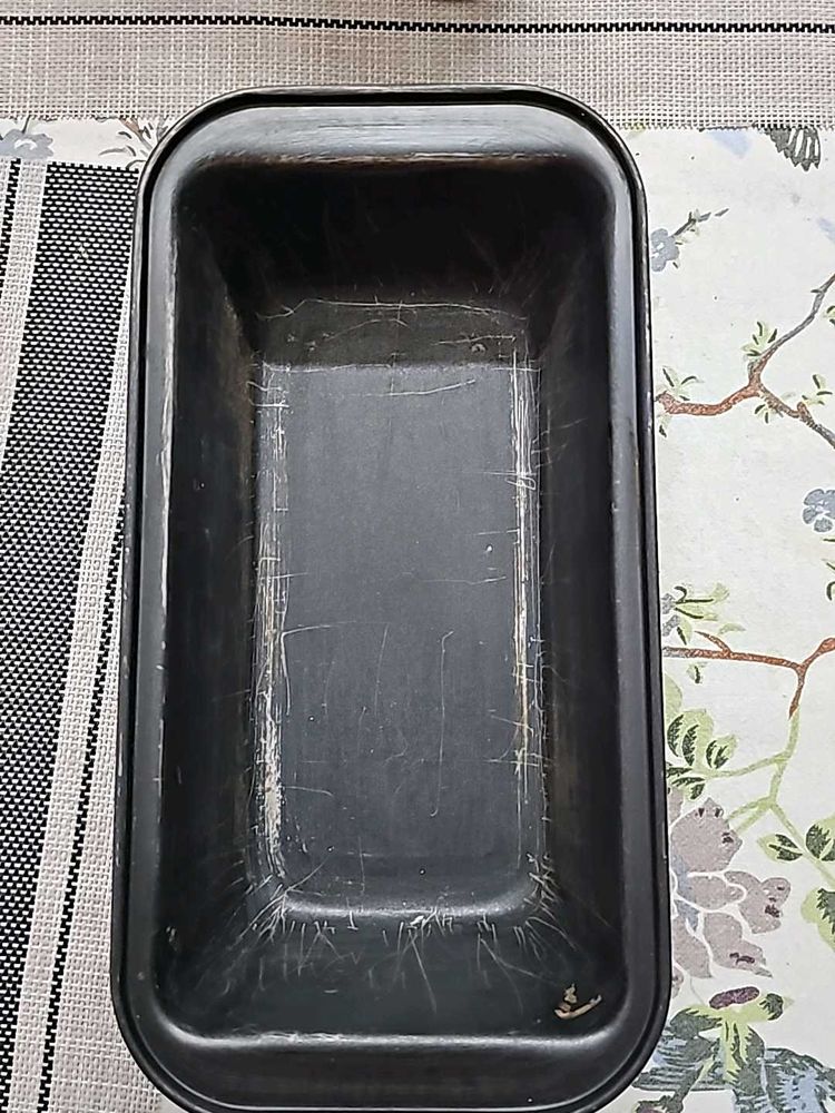 cake tin