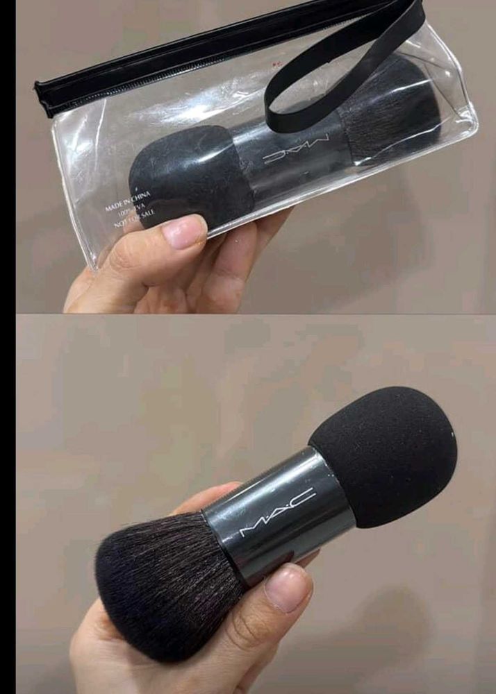 MAC Powder Brush