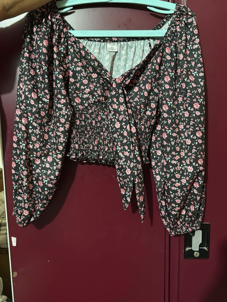 Black foral top