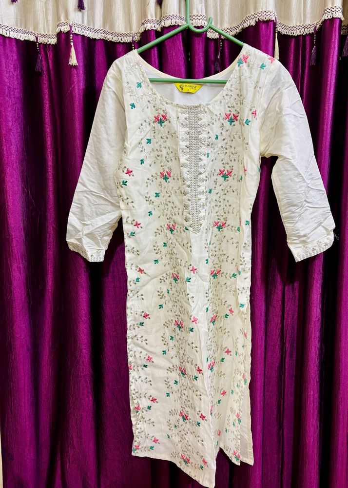 Women White Kurti
