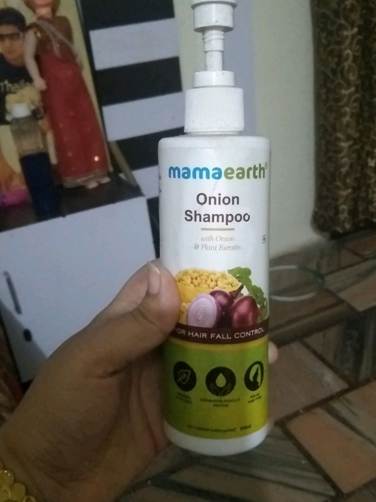 mama Earth shampoo