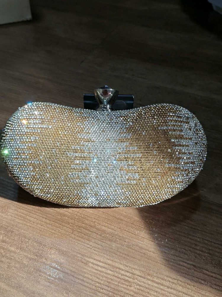 Sparkling Rhinestone Clutch