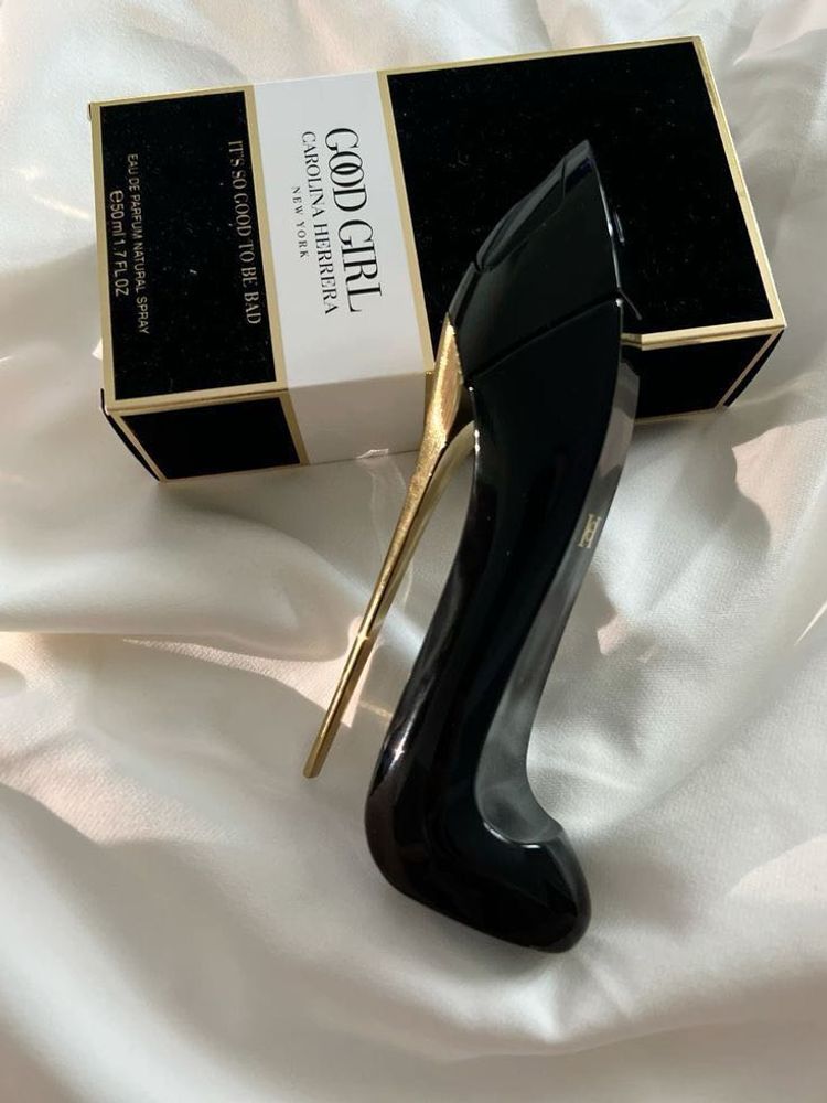CAROLINA HERRERA PERFUME