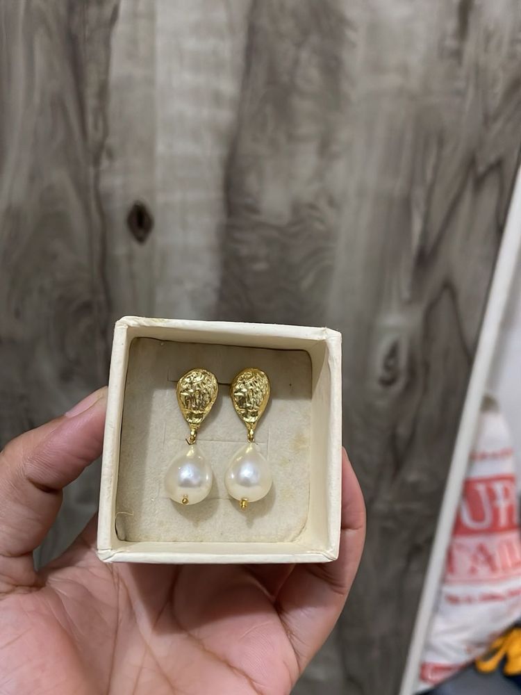 Pearl Drop Earrings