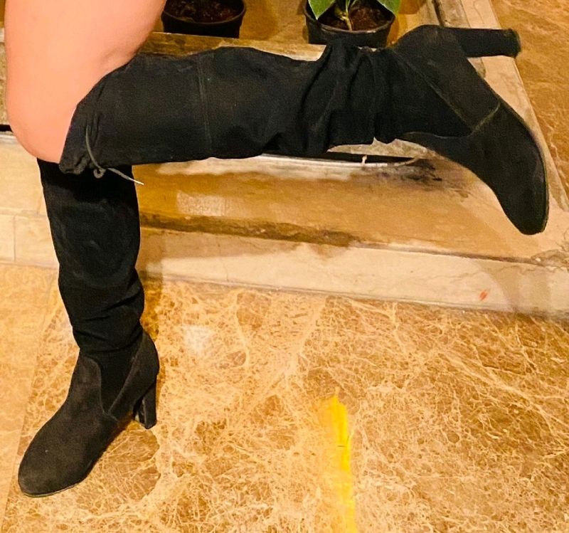 Heeled Knee Length Boots