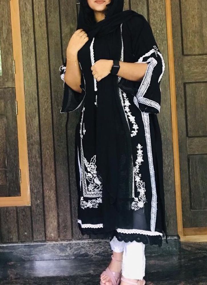 Pakistani Suit Set