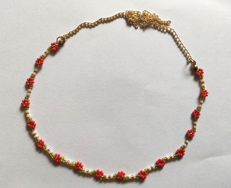 Cute Floral Red and Green Necklace