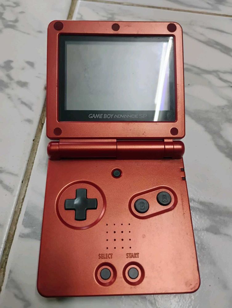 Game Boy Advance SP
