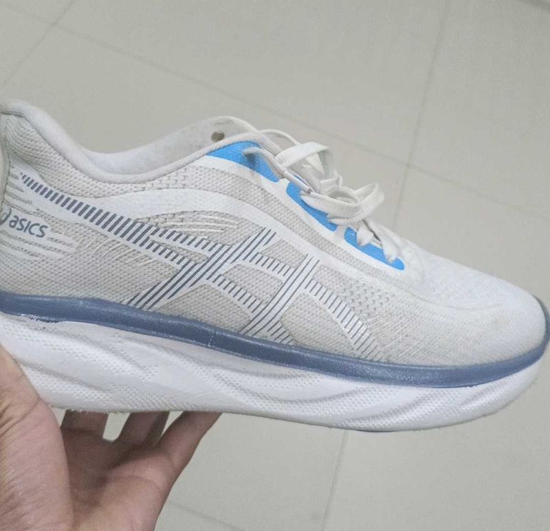 Asics Sneakers