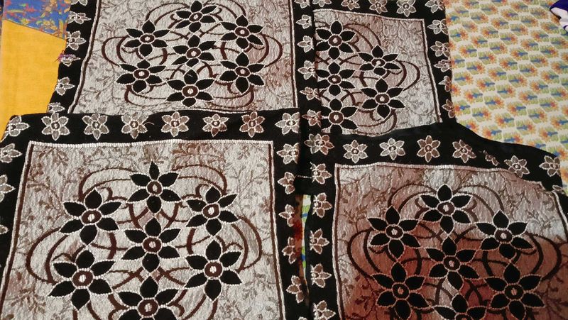4 Cushion Cover