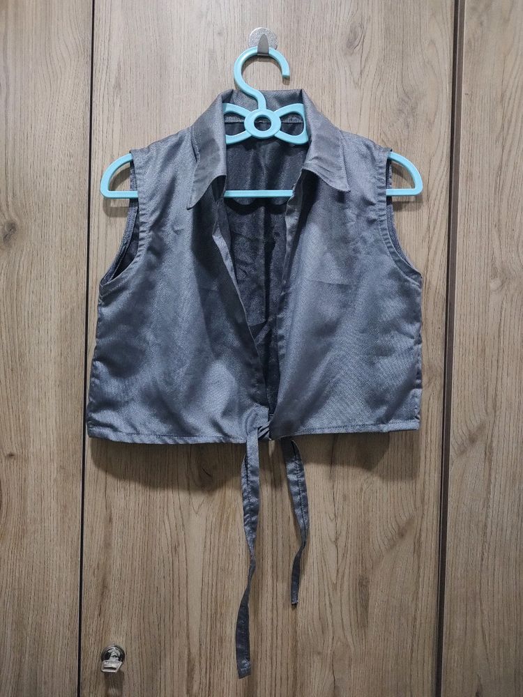 Sleeveless Tie Up Jacket