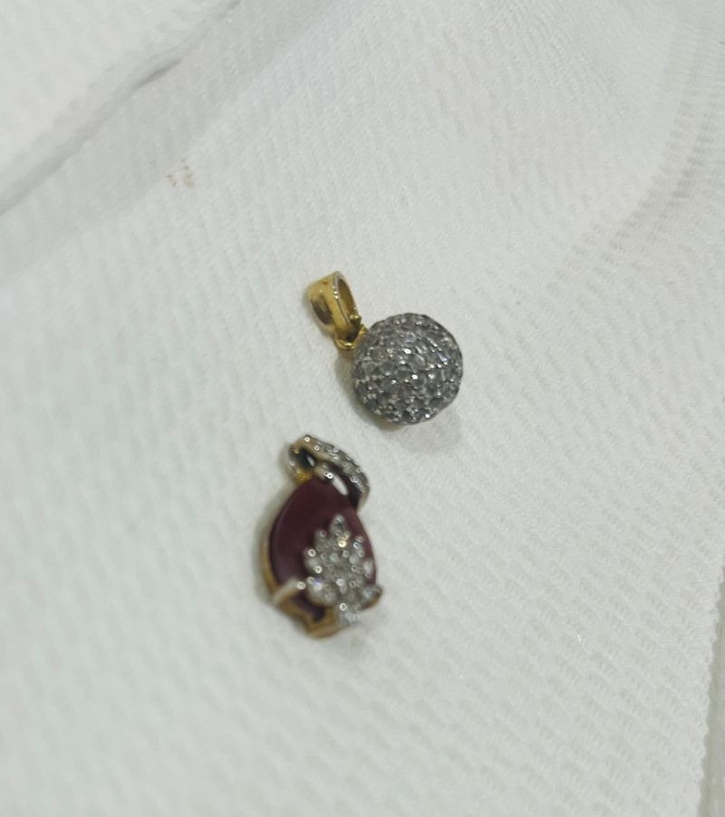 Set Of 2 Pendants