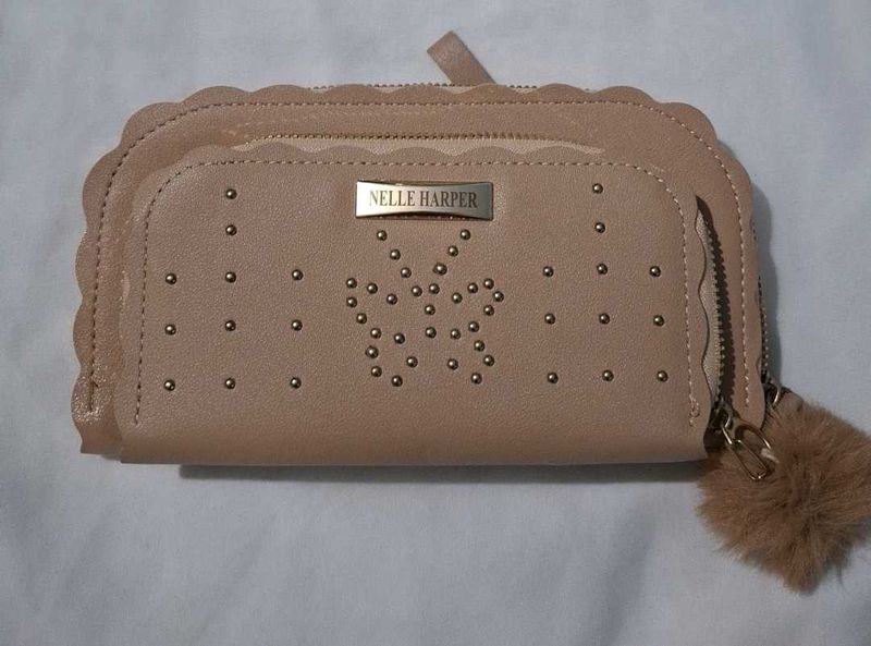 Nelle Harper Wallet
