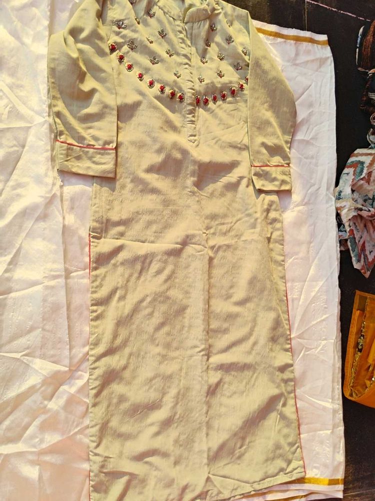 Women&#39;s Straight Kurti