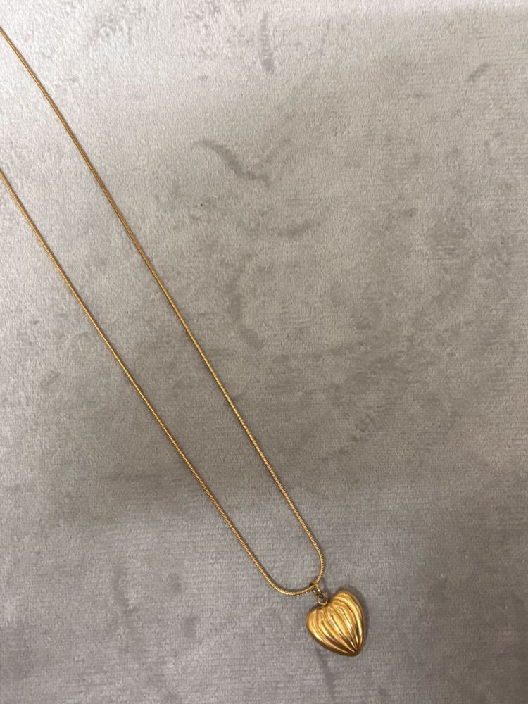🖤 Vintage Gold Heart Pendant Necklace