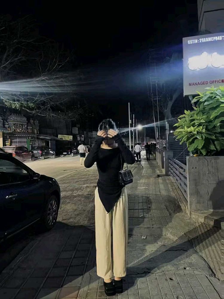Chic Black Asymmetric Top
