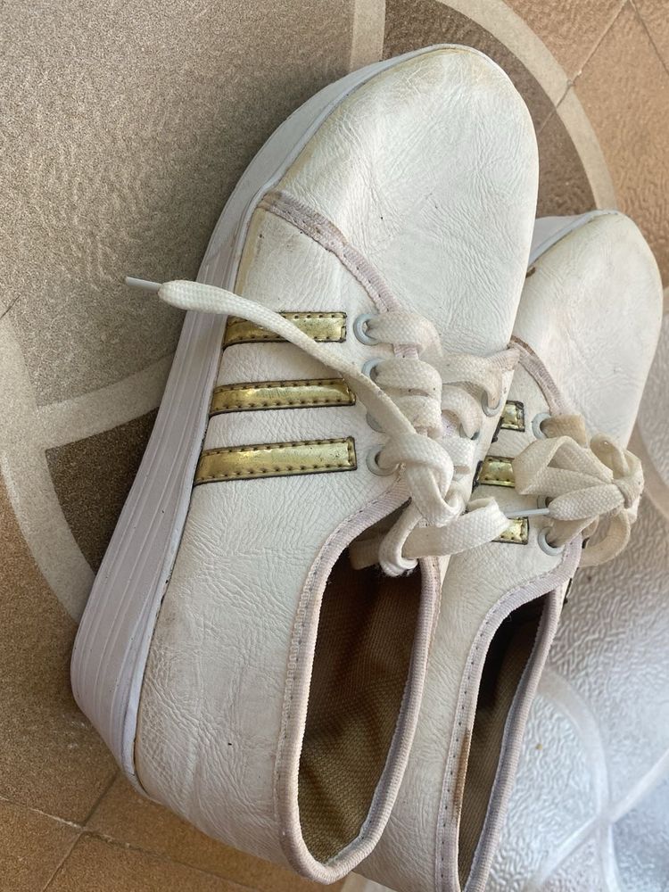 White &amp; Gold Casual Shoes