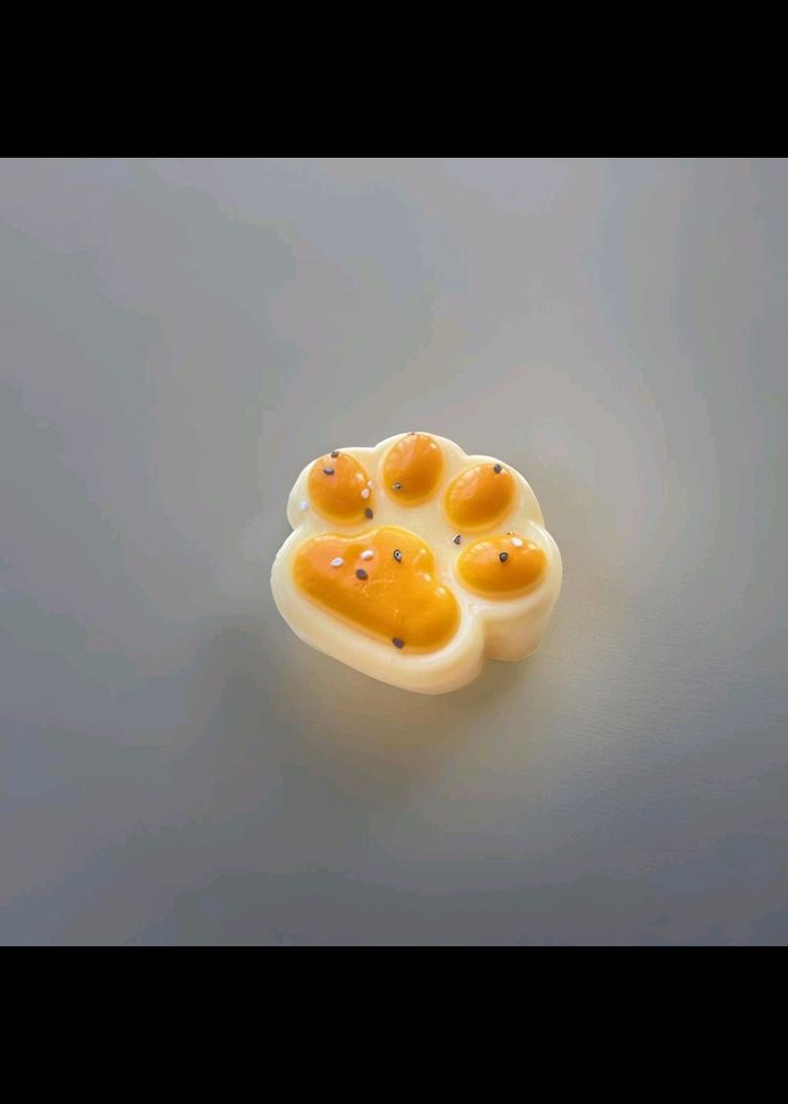 Fluffy Cat Paw Squishy (Caramel)