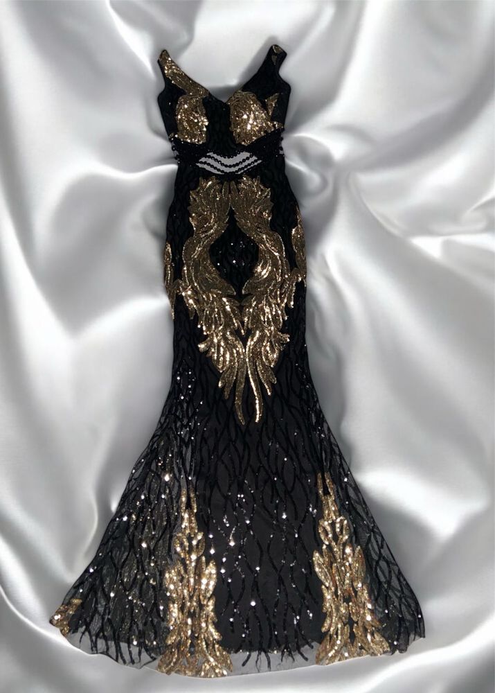 Stunning Black &amp; Gold Sequin Gown
