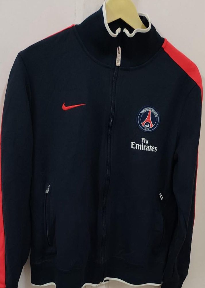 Nike Paris Zipper
