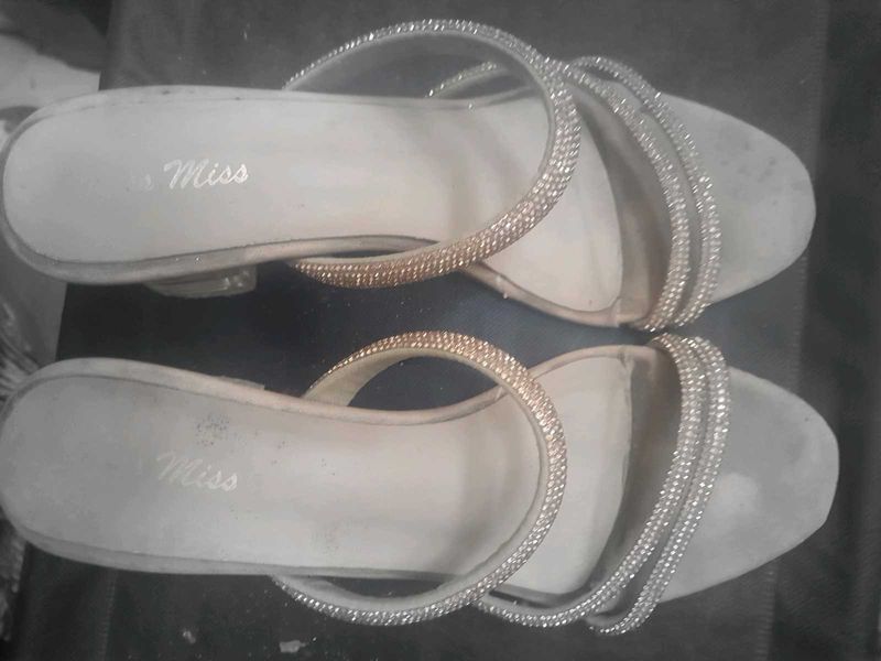 Elegant Flats