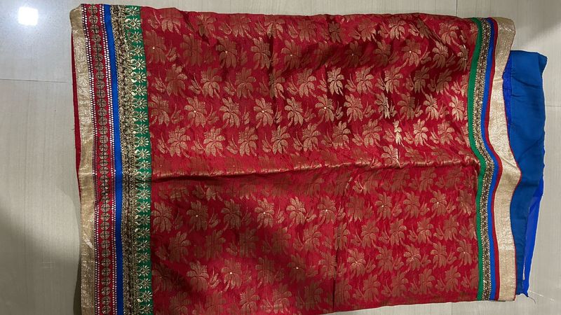 Red &amp; Blue Gold Floral Pattern Sari