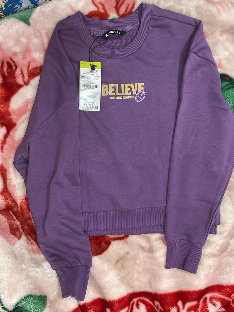 Sweatshirt