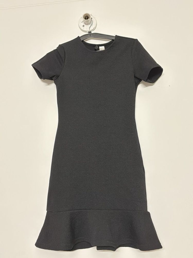 H&amp;M Brand New Dress