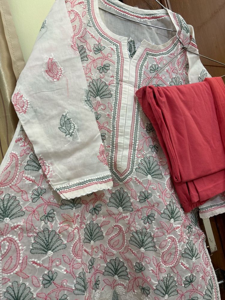 Elegant Chicken Kari Kurta Set