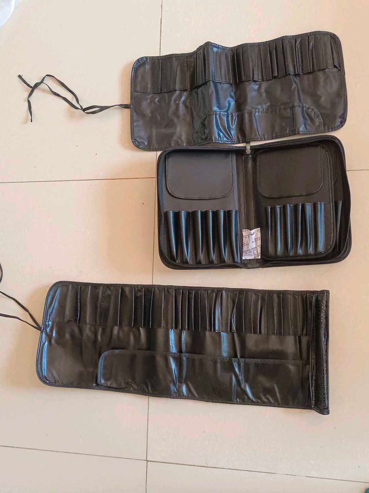 3 Makeup Brush Holder Cases